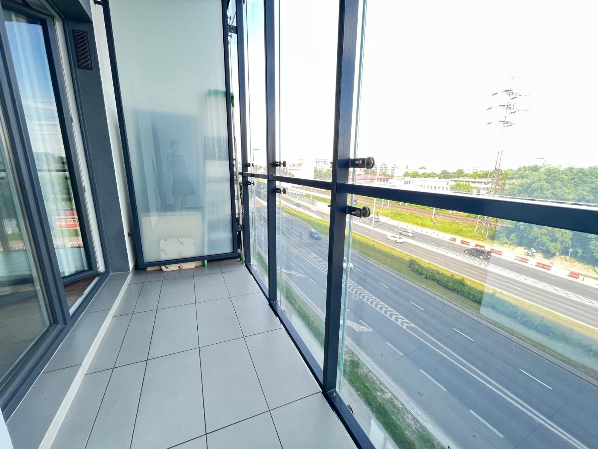 Prymasa Tysiaclecia 83A Free Garage By Perfect Apart Warsaw Luaran gambar