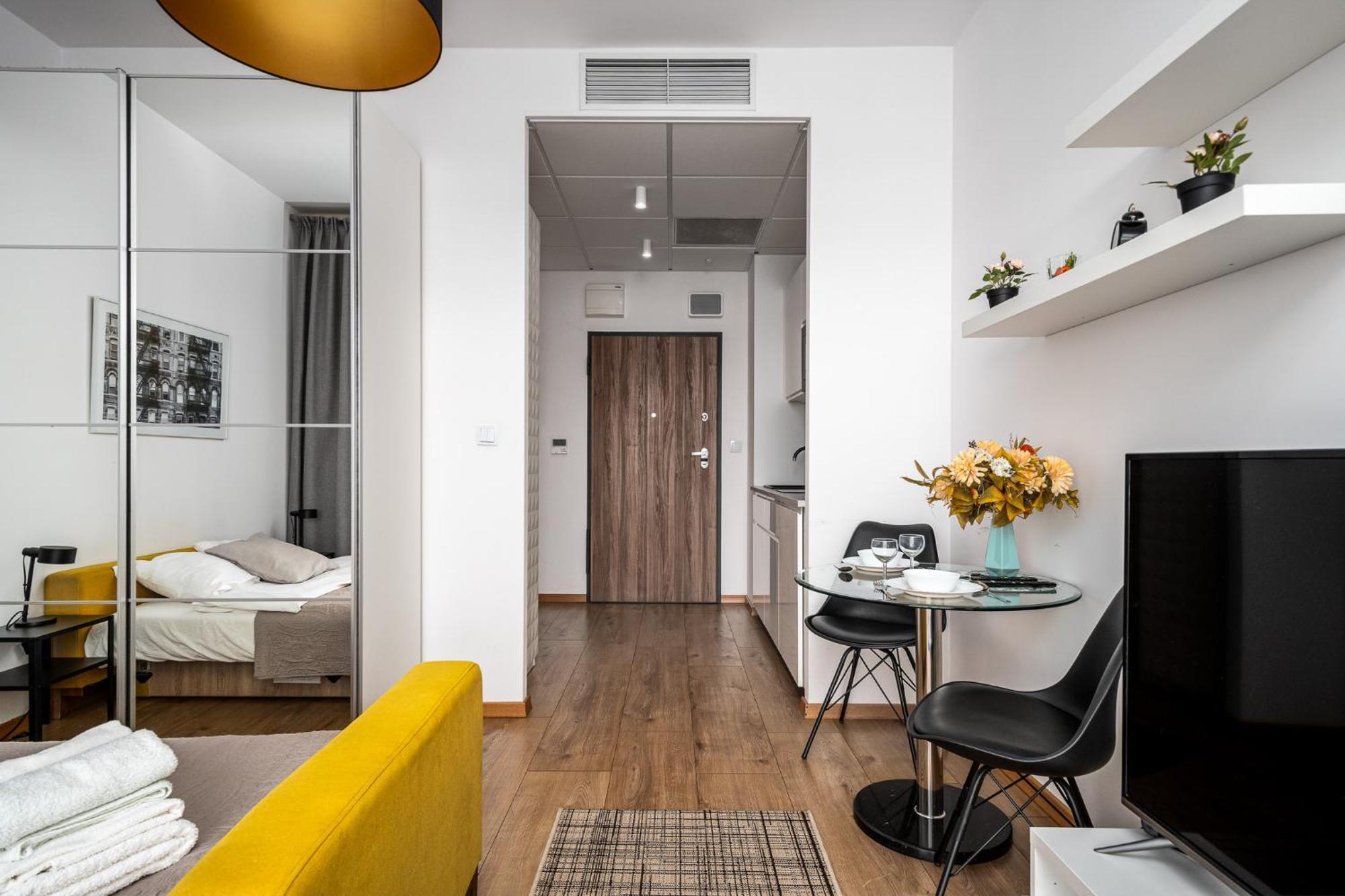 Prymasa Tysiaclecia 83A Free Garage By Perfect Apart Warsaw Luaran gambar